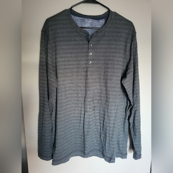 Van Heussen Long Sleeves T-shirt Size XL - Picture 1 of 3